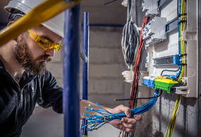 como puedo hacer un curso de electricidad